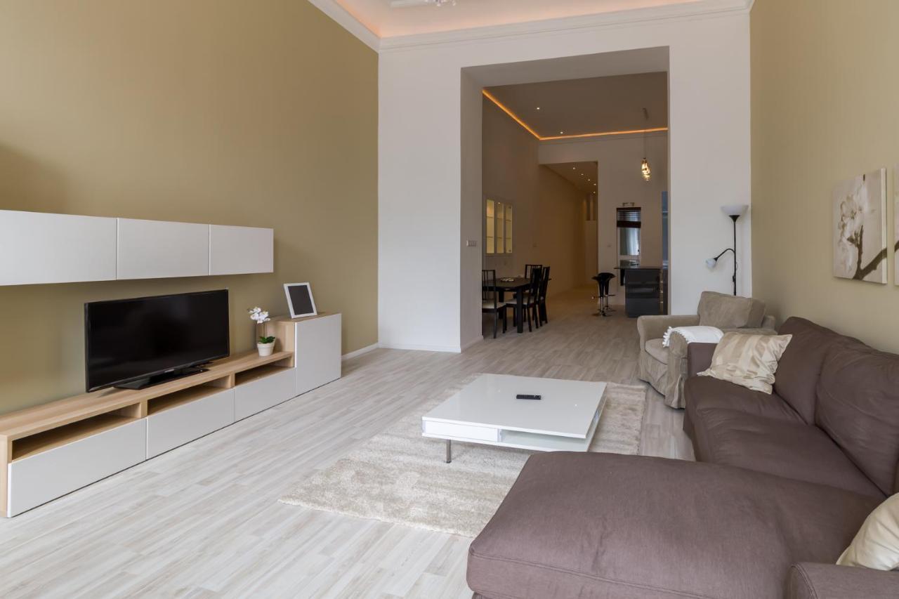 Spacious Riverside Residency - Magnificent View Budapest Exterior foto